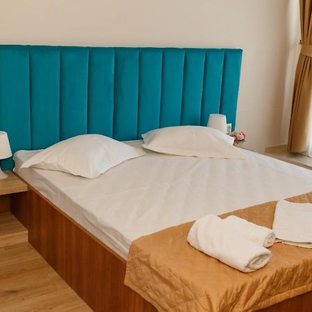 Grand Hotel Astoria Мамая Екстериор снимка